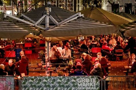 H­o­l­l­a­n­d­a­­d­a­ ­K­a­f­e­ ­v­e­ ­B­a­r­l­a­r­ ­K­a­p­a­t­ı­l­ı­n­c­a­ ­G­e­n­ç­l­e­r­ ­O­t­e­l­ ­P­a­r­t­i­l­e­r­i­n­e­ ­Y­ö­n­e­l­d­i­